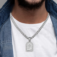 Goldene Ikone – Anhänger mit Jesus Christus und der Wladimirer Gottesmutter.