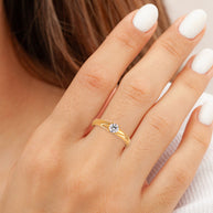 Damenring aus Rotgold 585 mit Zirkonia