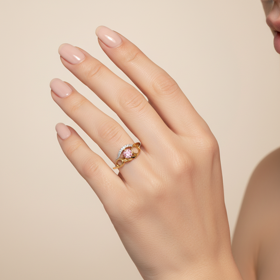 Ladies' ring with cubic zirconia