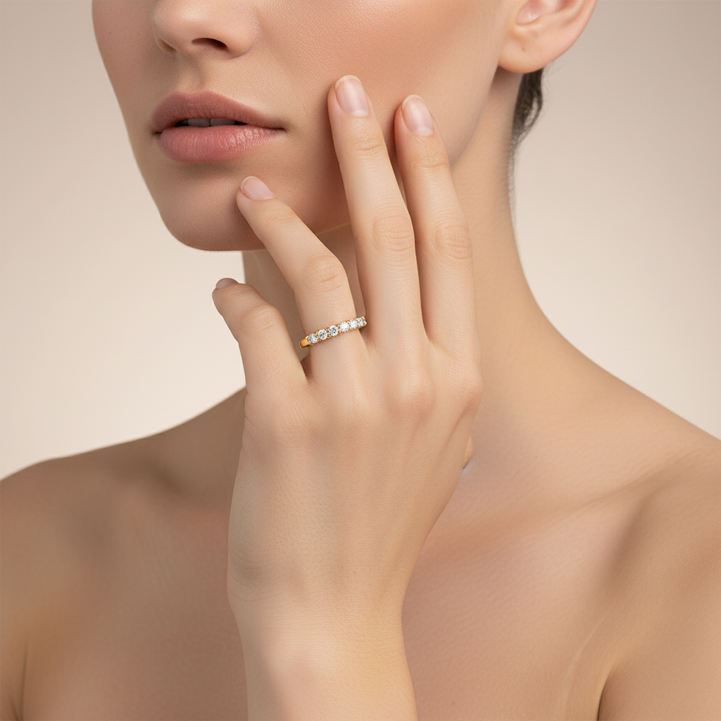 Schlichter Ring mit Zirkonia