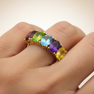 Ladies' ring with stones