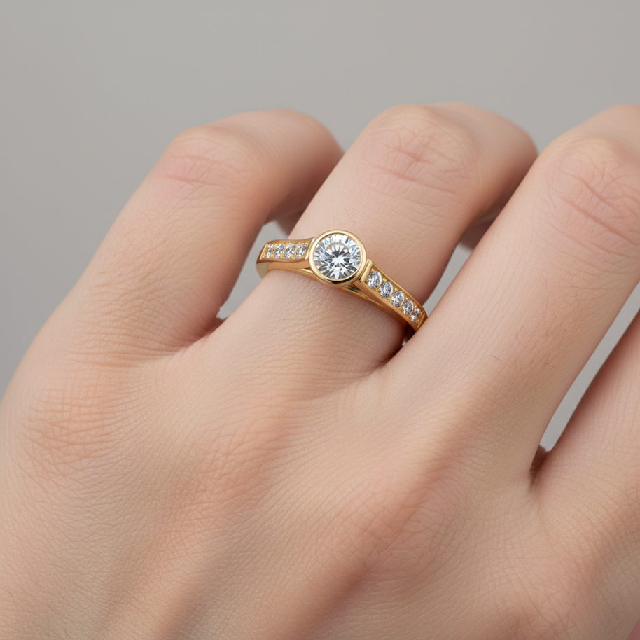 Эксклюзивное золотое кольцо с бриллиантами на заказ  