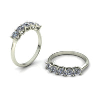 Ring mit Brillanten