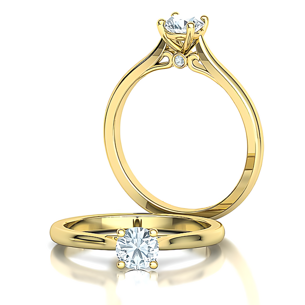 Ladies ring with diamonds