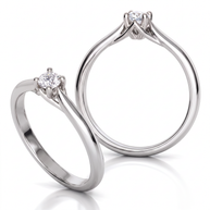 Ladies ring with diamond