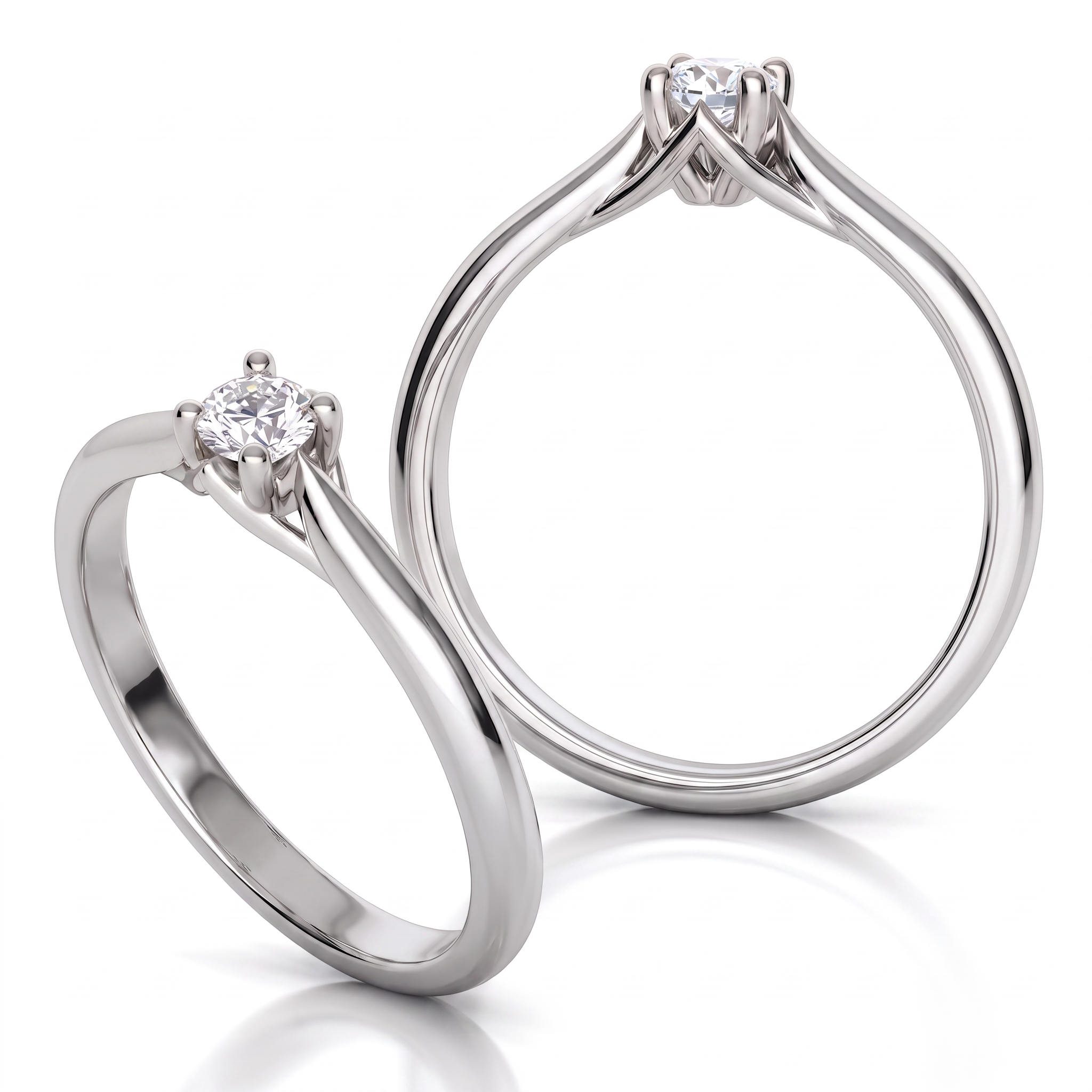 Ladies ring with diamond