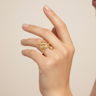 Snake ring with brilliant-cut diamond in 333 yellow gold