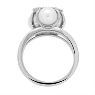 Ladies' ring with pearls