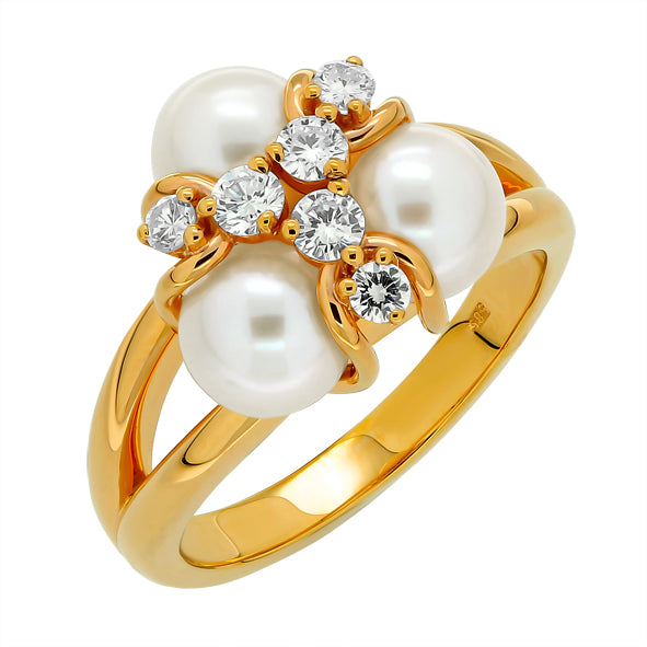 Ladies' ring with pearls