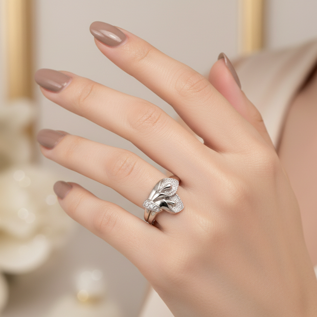 Кольцо «Калла» серебро 925 пробы цирконий.