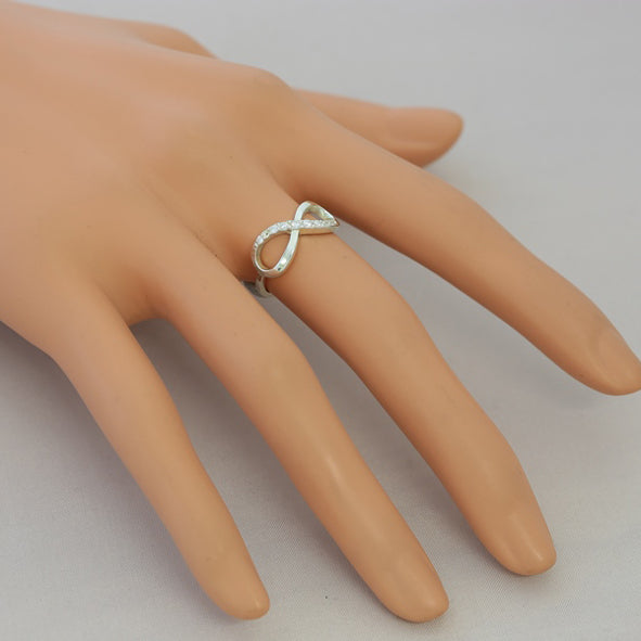 Infinity-Ring mit Zirkonia