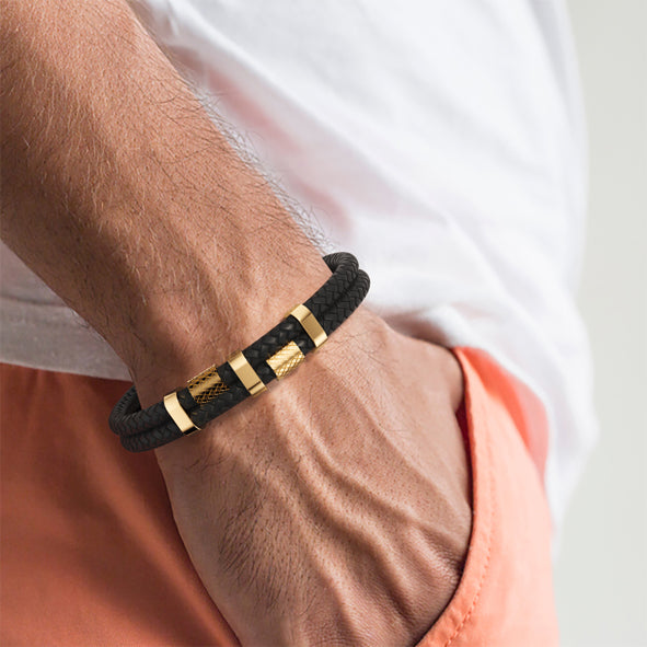 Lederarmband mit Goldelementen