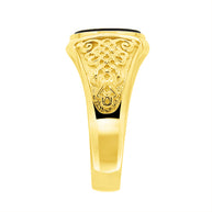 Men's gold ring with onyx 