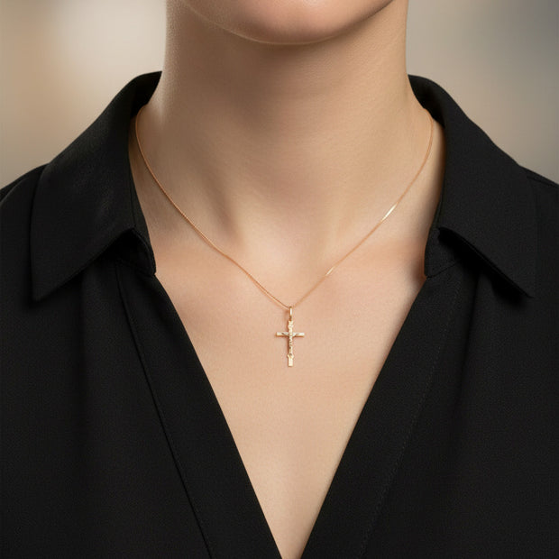 Православный крест из красного золота 585 пробы.