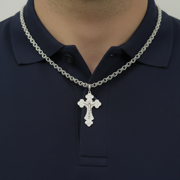 Кулон в виде креста. Серебро 925 пробы.