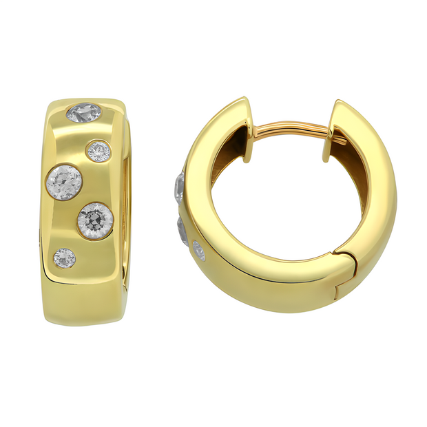 Verspielte Creolen aus Gelbgold 333 mit Zirkonia
