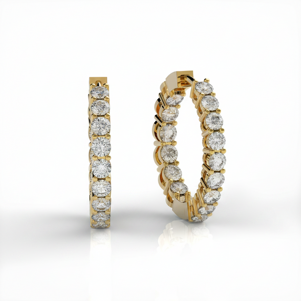 Gold earrings with diamonds