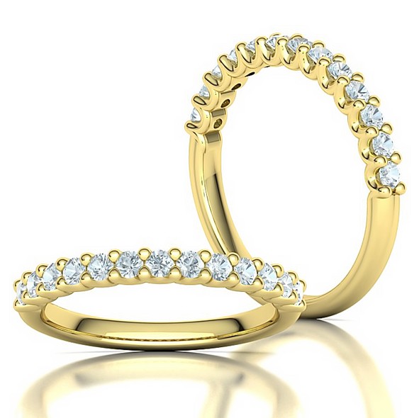 Ladies ring with diamonds