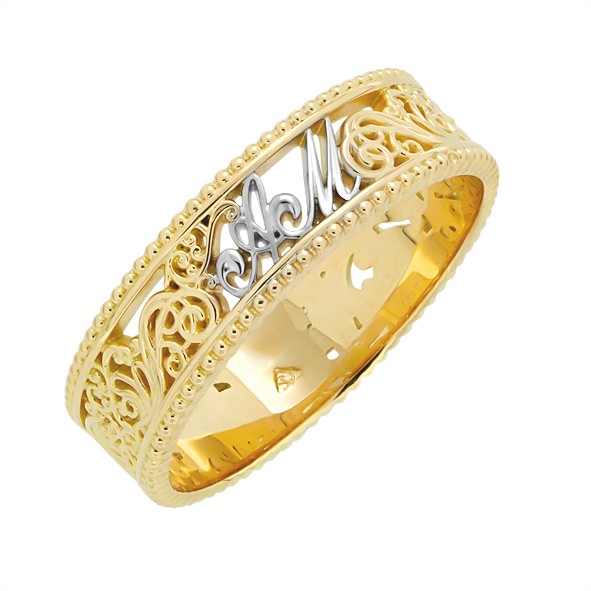 Золотое обручальное кольцо с инициалами