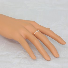 Silver ring with zirconia