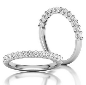 Ladies ring with diamonds