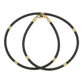 Rubber bracelet with gold elements