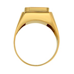 Men's ring with in gold