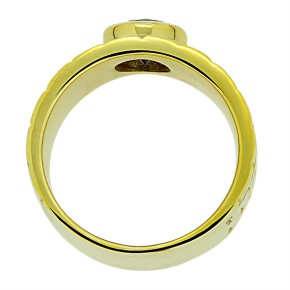 Men's ring made of gold