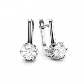 Women's earrings with diamonds
